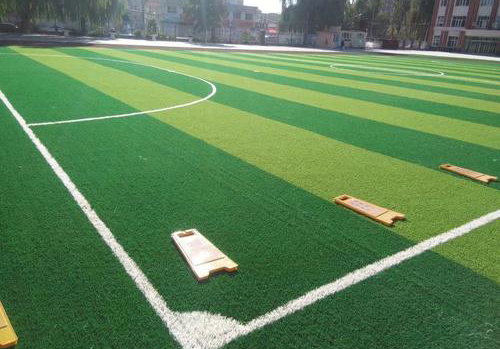 人造草坪材質(zhì)包括哪些