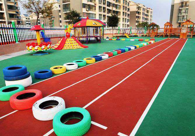 環(huán)氧地坪和金鋼砂地坪有哪些區(qū)別？